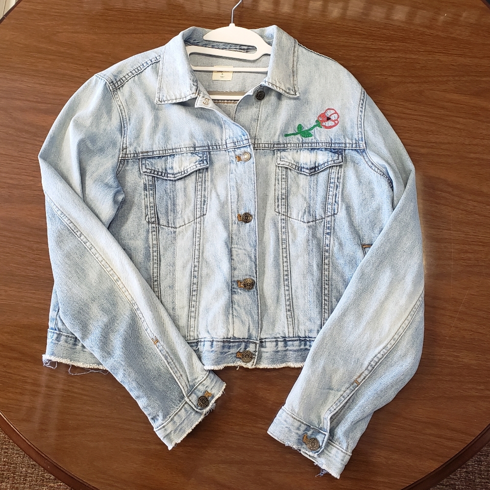 GAP 1969 Icon Raw Hem Floral Embroidered Denim Jacket - Size XL
